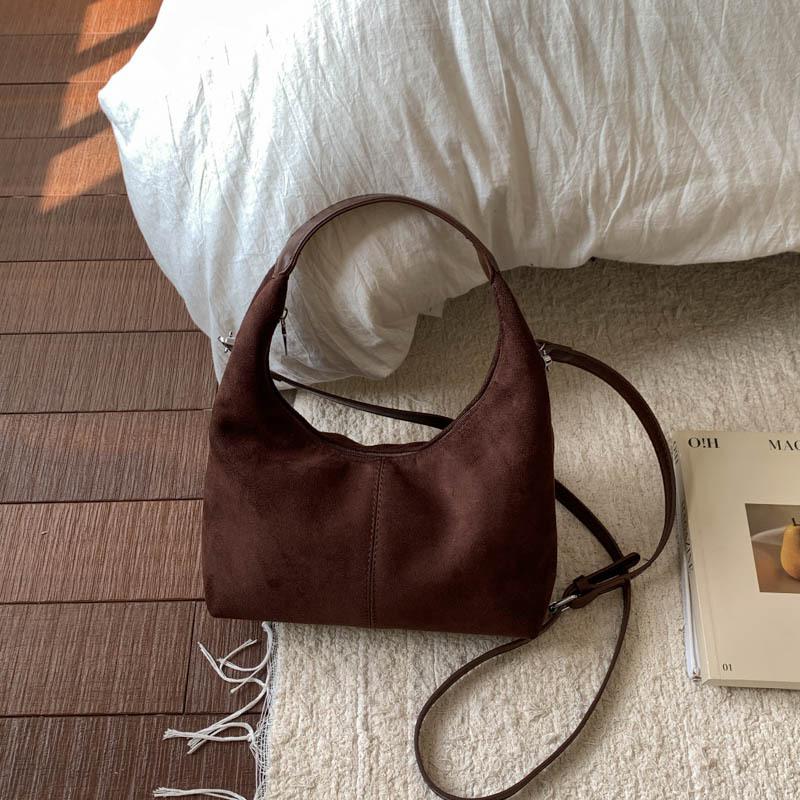 Versatile foreign style niche design dumpling bag 2025 fashion trendy girl new casual retro popular messenger bag bag