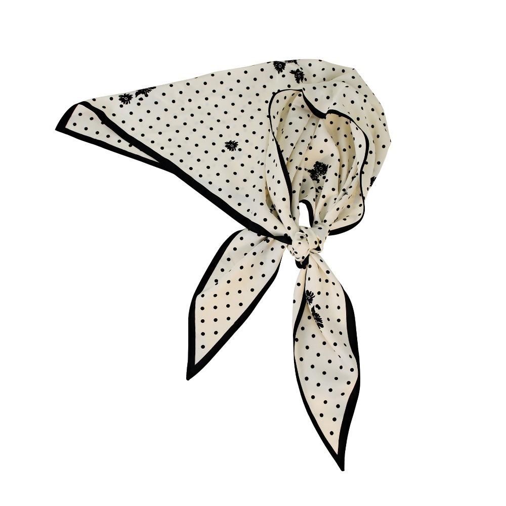 Polka Dot Daisies Scarf Advanced Shawl Trendy Hip Curtain  for Women