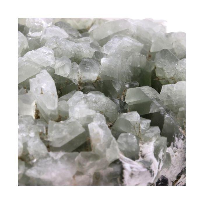 Pericline + Amphibole 1850.0 carats