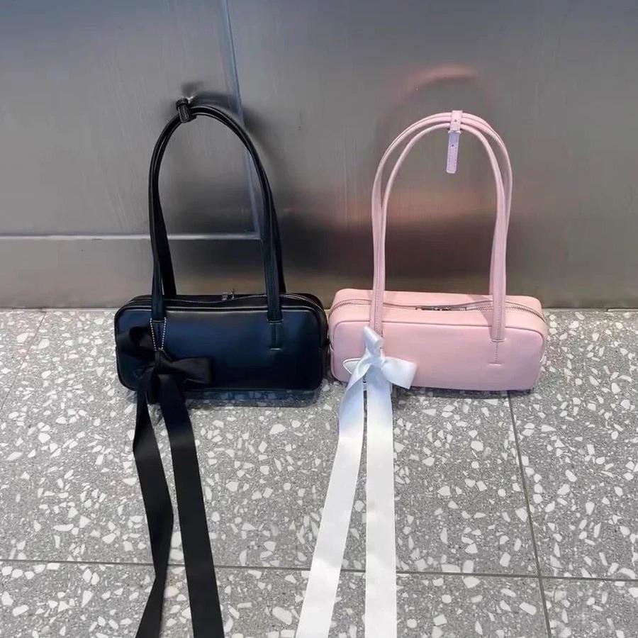 New High-End Fashion Trend Underarm Baguette Bag Same Style Niche Korean Design Fashion Pillow Bag