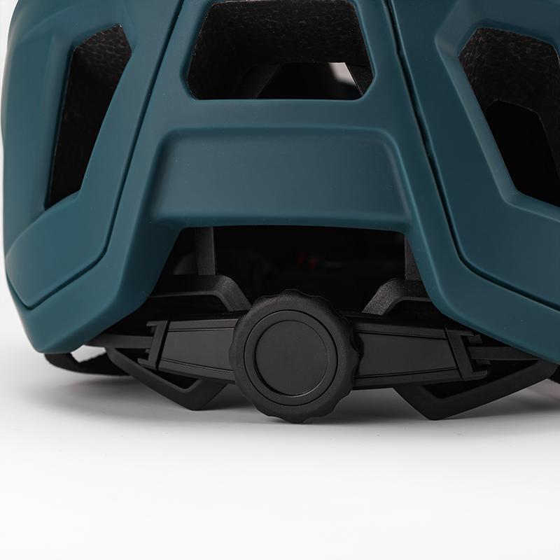 CE Approved Men's Dual Sport Bike Helmet for Extreme Sports Customizable with Strong PC Big Visor for Downhill MTB Riding