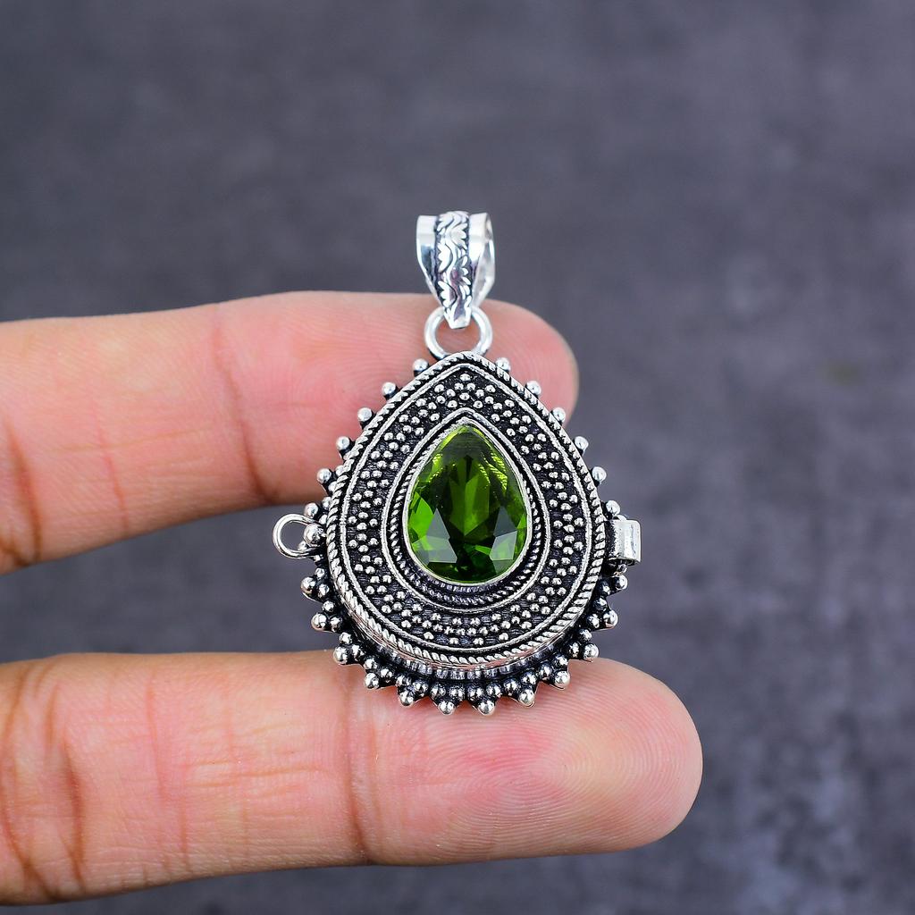 Chrome Diopside Handmade 925 Sterling Silver Jewelry Poison Pendant 1.77" G4K22