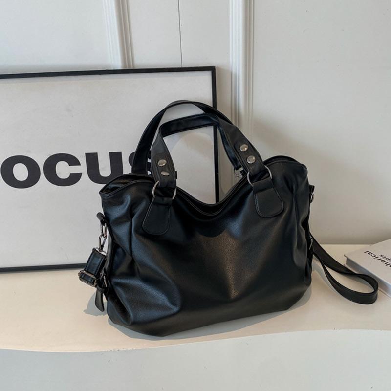 Retro Large Capacity Shoulder Bag Luxury Black Classic Messenger Bag High-quality Leather Commuting Tote Bag Niche Shoulder Bag