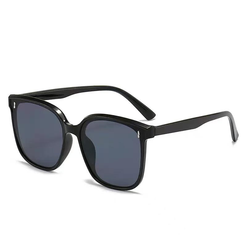 Polarized Trendy Sunglasses for Men & Women - High-end Three-Point Style 2025