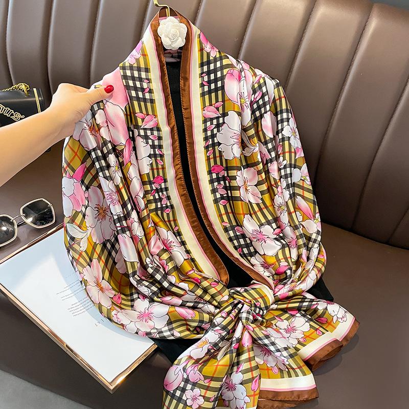 Leichter Luxus Windseidenschal Damen Schal draußen Frühling und Sommer neu Simulationsseide Mode Blumen Sonnenschutzschal Stola