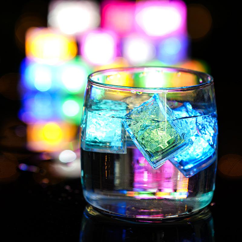 Non-Toxic 6Pcs Colorful Waterproof Glowing Cube Kids Bath Toy Luminous Led Ice Cube Party Supplies Bathtub Light Up Toy Birthday Xmas Gift
