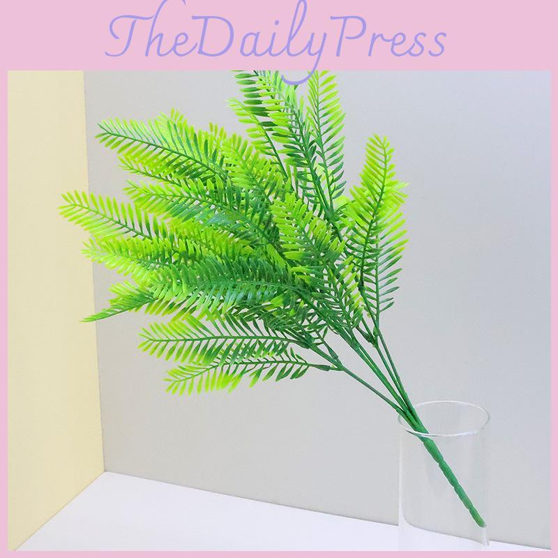 Synthetic Fern Leaf With Durable Plastic For Wedding Decor And Props Photography