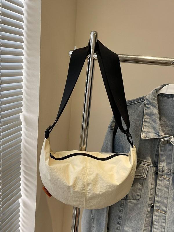 Nylon Minimalist Crossbody Bag With Magnetic Closure For Daily Use Women
