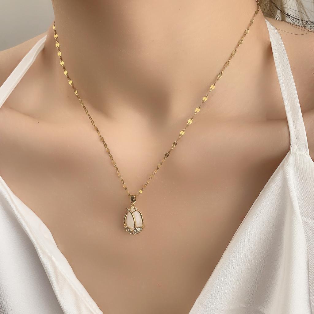 Necklace Does Not Fade Women's Summer Tulip Titanium Steel Necklace Versatile Accessories Niche Design High-end Necklace