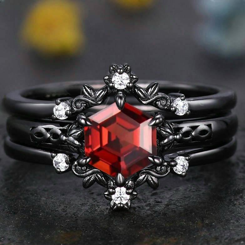Delicate Black Color Inlaid with Red Stone Rings Round Flower Party Engagement Wedding Rings for Women Jewelry