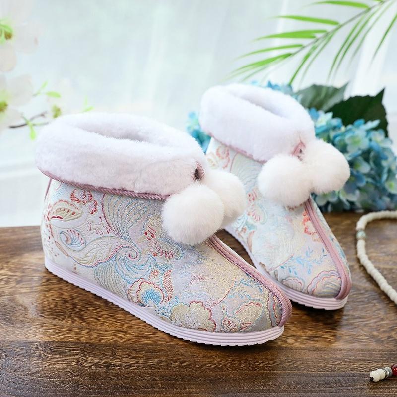Fashion Women's Winter Short Boots Plush Warm Handmade Cotton Shoes Ethnic Embroidered Flat Women Ankle Snow Booties Zapatos Para Mujer