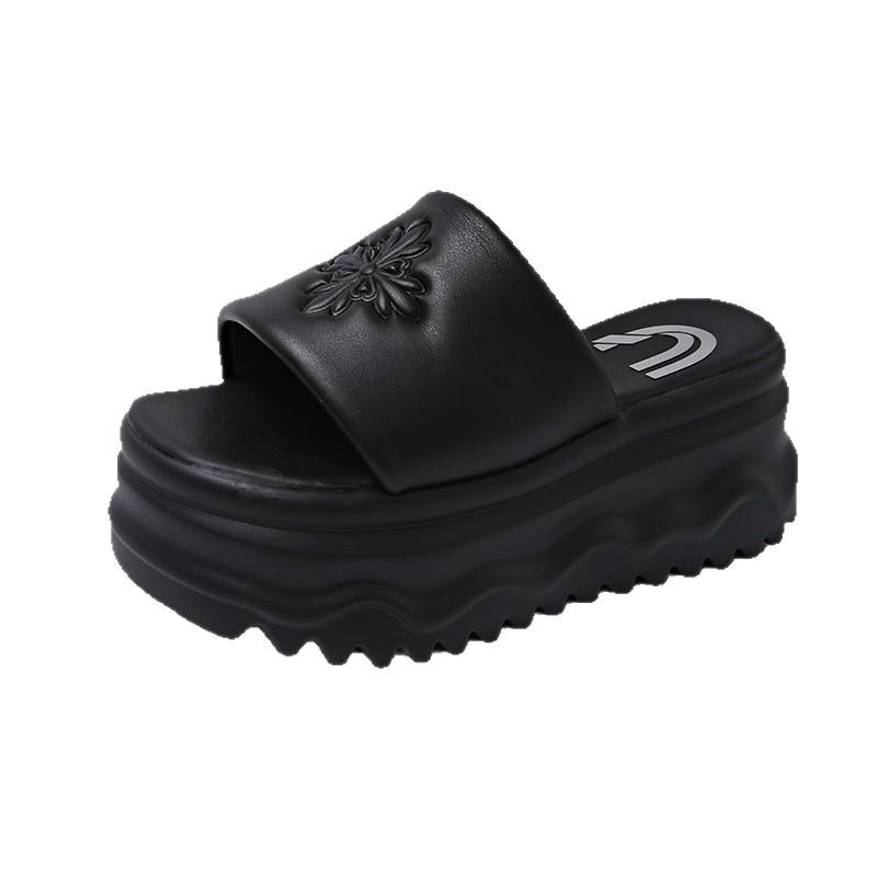 Dicksöhlige Schwamm-Slipper Damen Sommer Petite Schuhe mit Absatz Vielseitige Sandalen