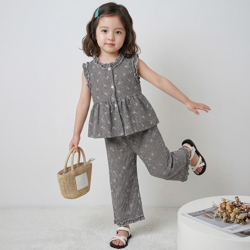 Sweet Little Girls Plaid Lace Vest Long Pants Two Piece Clothing Set