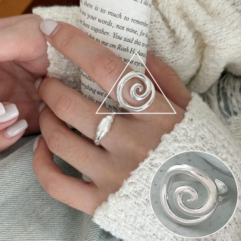 European-American S925 Silver-Plated Geometric Open Ring - Retro, Creative, and Stylish Index Finger Design for Women