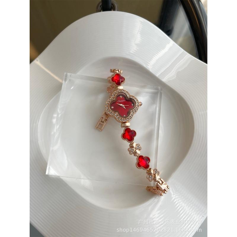 Four-leaf Clover Watch Women's Bracelet Green Diamond-encrusted Genuine Temperament Light Luxury High-end Sense Niche Quartz Watch