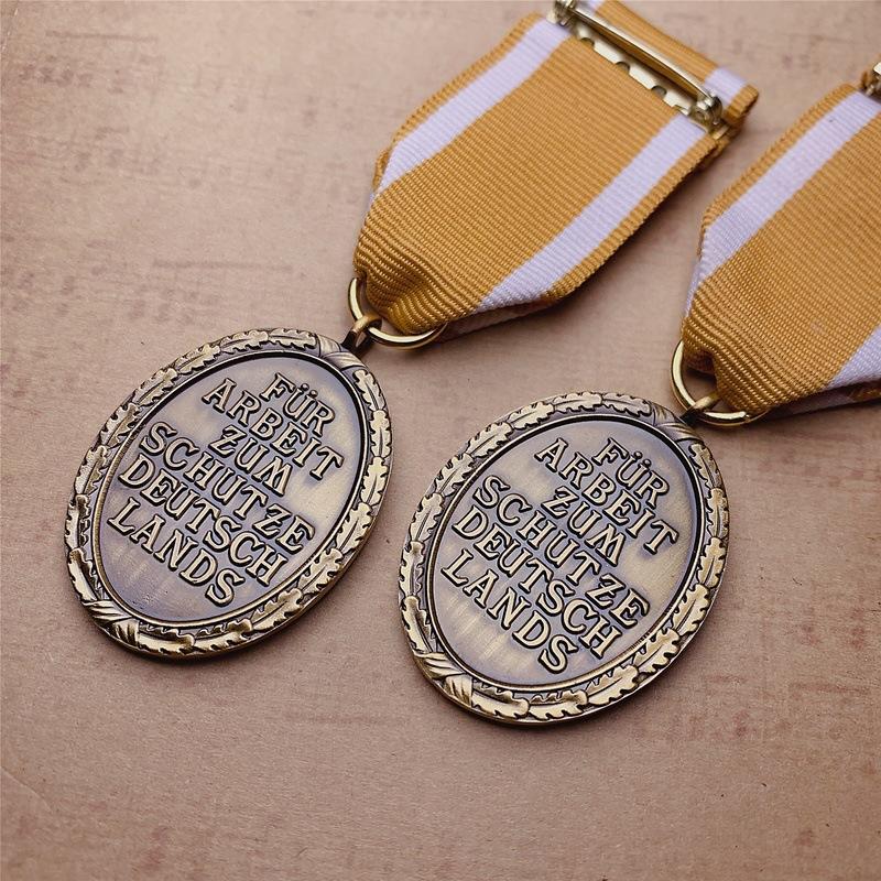German Western Front Defense Medal, Western Wall Medal, Metal Badge, Brooch, Accessory, Pendant