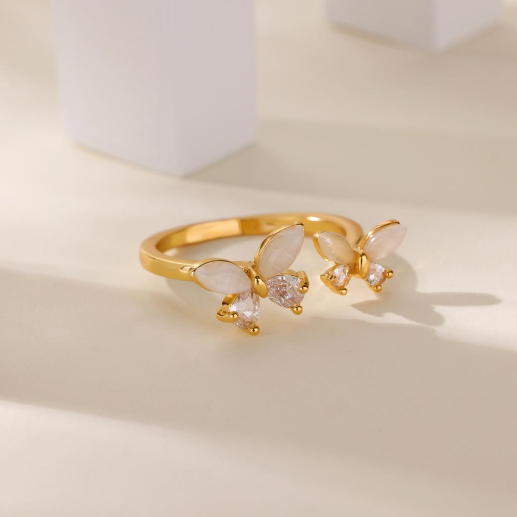 Simple and versatile opal double butterfly zir*****pen ring, new niche high-end index finger ring, exquisite ring.