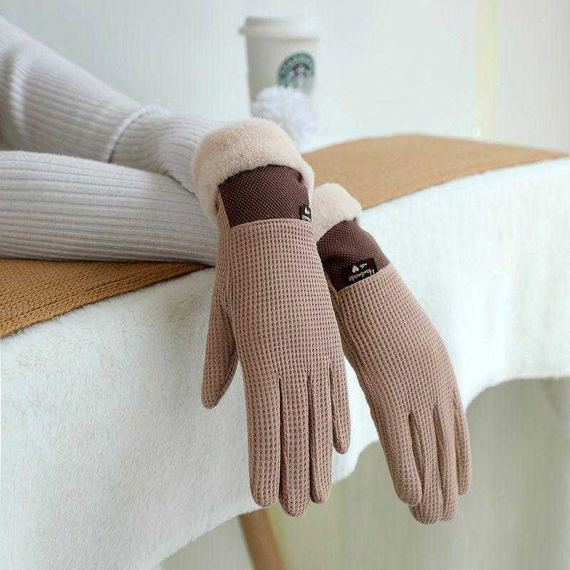 Snowflake Flannel Warm Gloves For Women With Touchscreen Functionality For Commuting