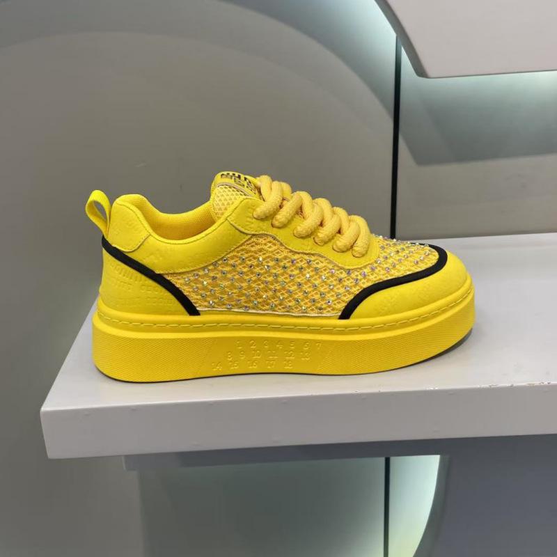 Summer new breathable mesh soft bottom low-top casual lace-up lightweight board bm
