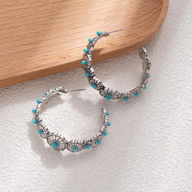 Personalized Western Ethnic Style Big C-Shaped Exaggerated Earrings Fresh Small Daisy Earrings Inlaid With White Turquoise Niche Earrings