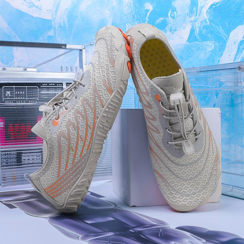 2026 Summer New Outdoor Hiking Wading Creek Shoes Men and Women Quick-drying Breathable Anti-cut Non-slip Beach Shoes