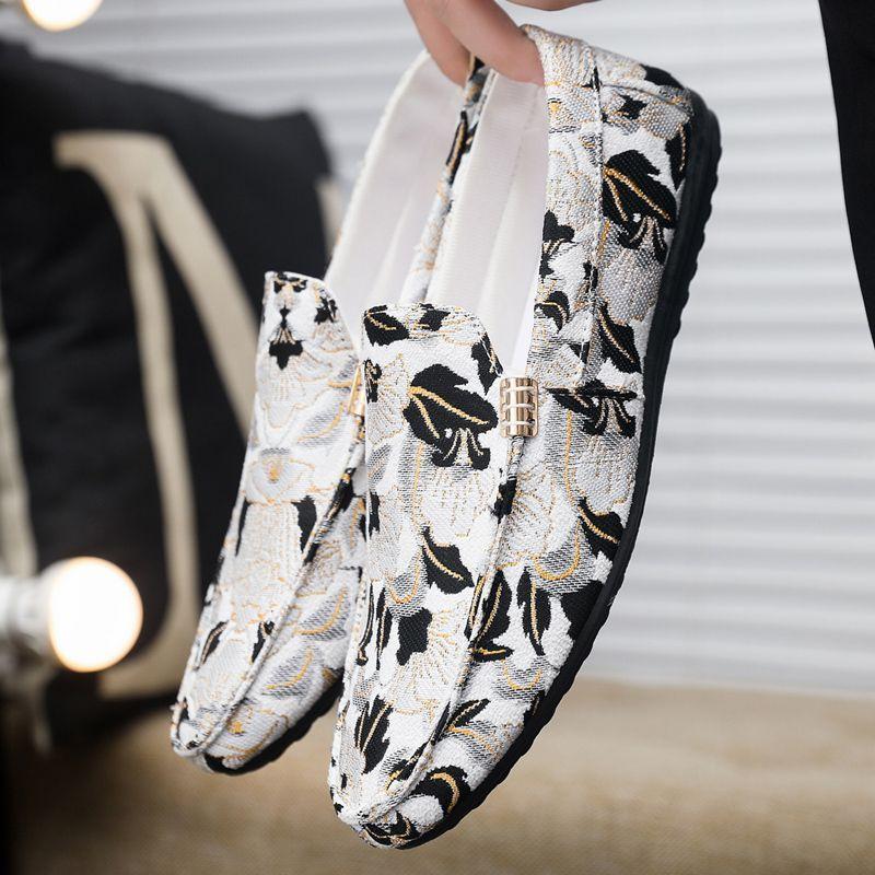 2025 Men's Shoes Breathable Bean Shoes Men's Trend One Step Stepping Old Beijing Cloth Shoes Driving Casual Shoes Lazy