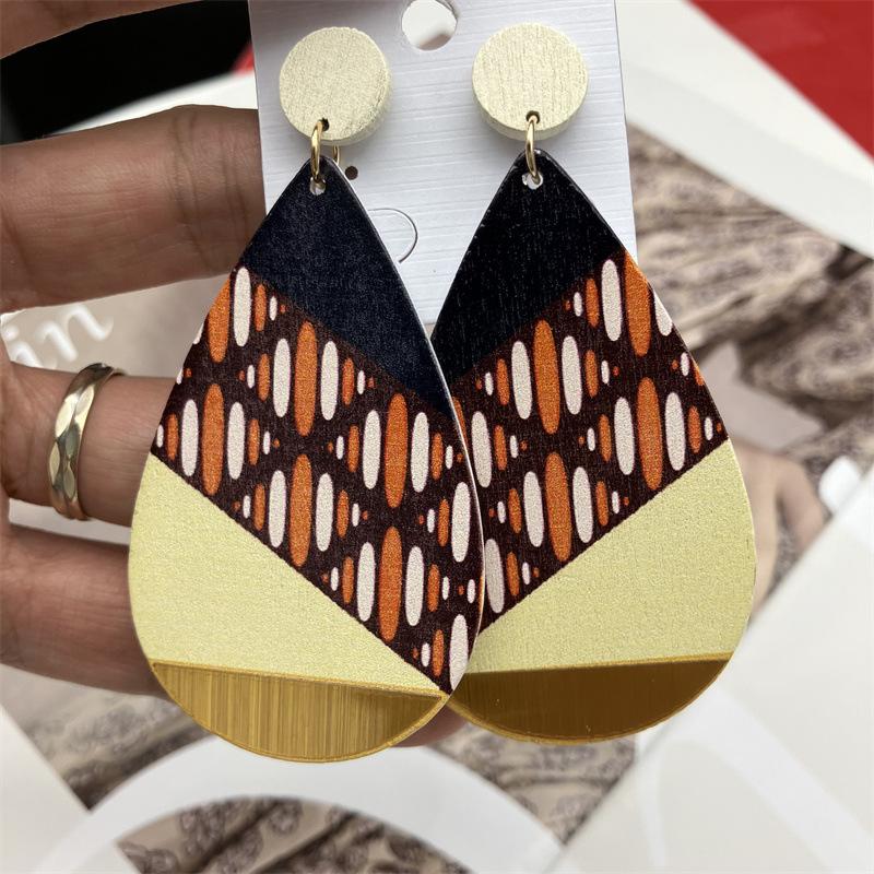 Vintage Painted Big Wooden Earrings Ethnic Exaggerated Pattern Geometric Statement Drop Earrings Vacation Party Jewelry