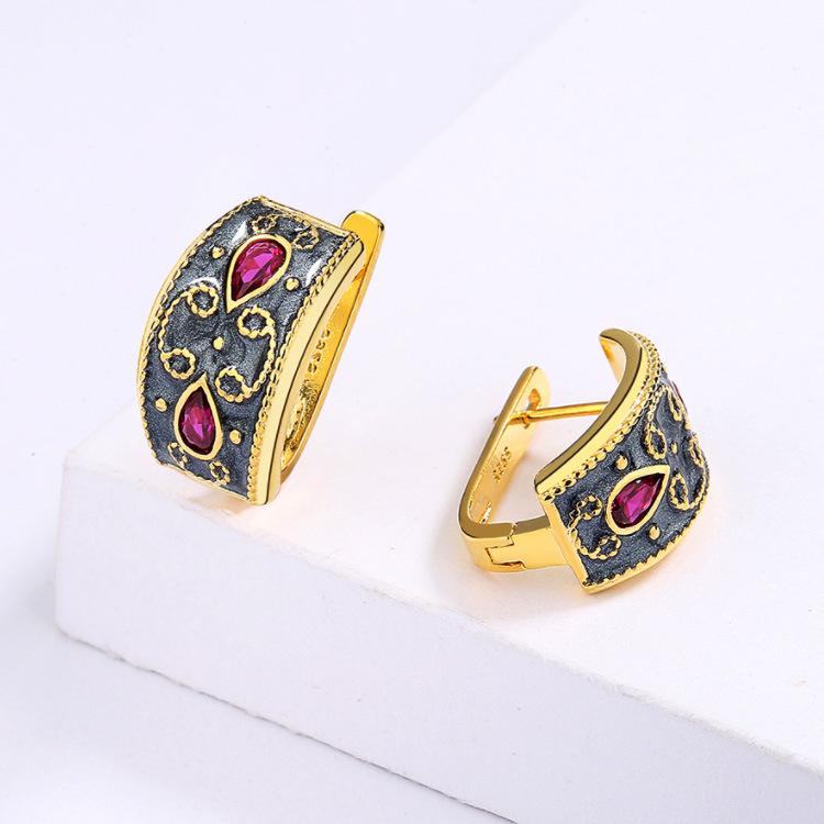 Noble And Exquisite Court Earrings Imitation Ruby Plated Gold Earrings Retro Enamel Two-Color Stud Earrings Wedding Banquet Women'S Jewelry