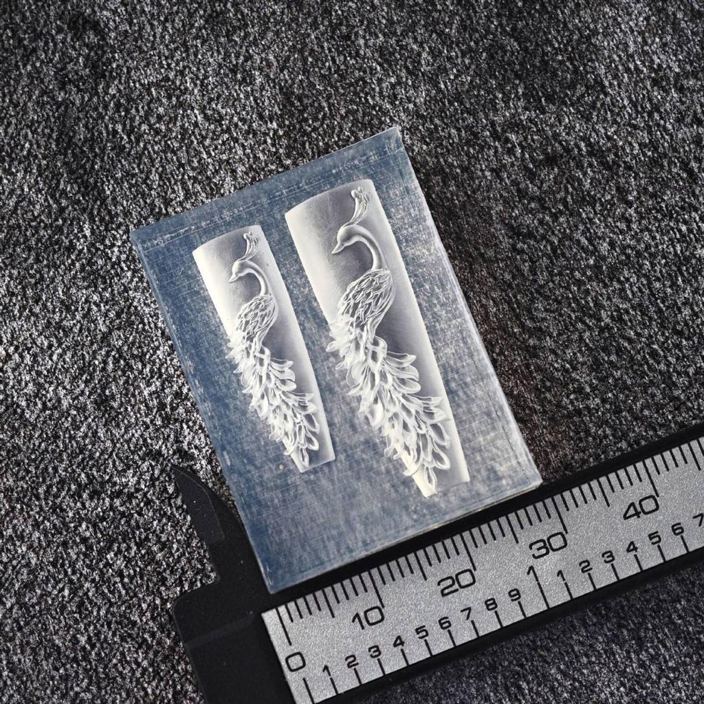 Transparent Silicone Embossing Mold Featuring Peacockbird Pattern Ideal For Nail Skill Phone Case Decorations