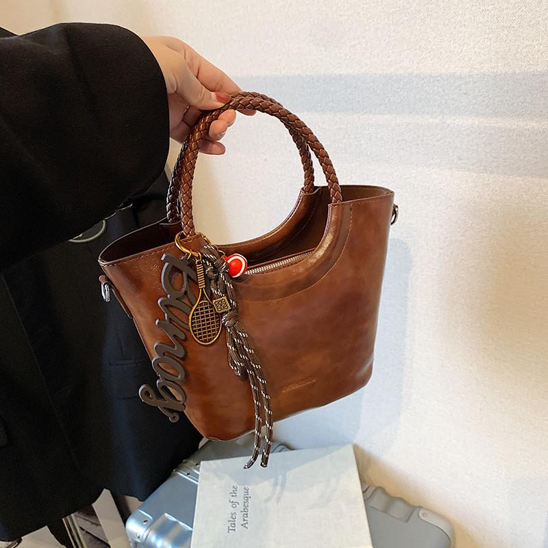 IELGY Autumn Winter Retro Fashion One-Shoulder Messenger Bag Ladies Portable Bucket Bag