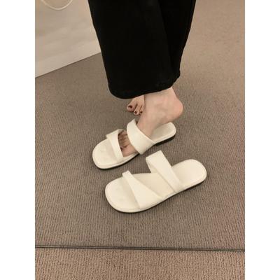 Retro Versatile Word with Open-toed Flat-bottomed Slippers Female Summer Wear French Fairy Wind Stepping On Shit Soft-soled Beach Shoes