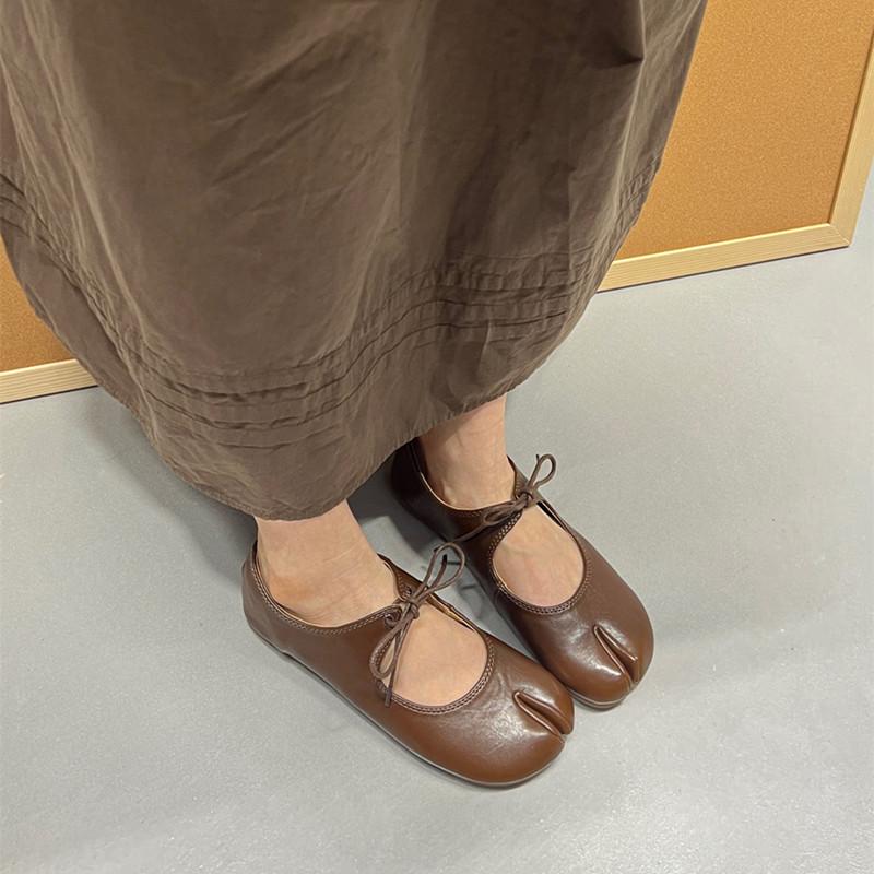 Fashion Bailamos Autumn Women Flat Shoes Fashion Split Toe Flat Heel Laofer Shoes Shallow Soft Leather Casual Outdoor Mary Jane Shoes