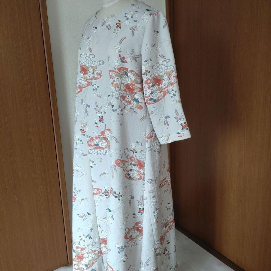Used Kimono Remake, Pure Silk, A-line Dress, Floral Pattern, Japanese Pattern