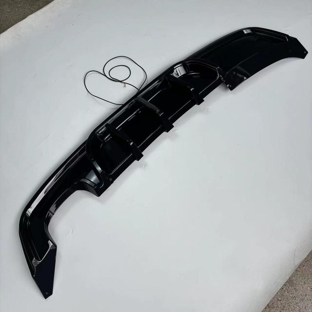 BMW 1 Series E82 Dual Exhaust Rear Diffuser with LED Lip - Gloss Black
