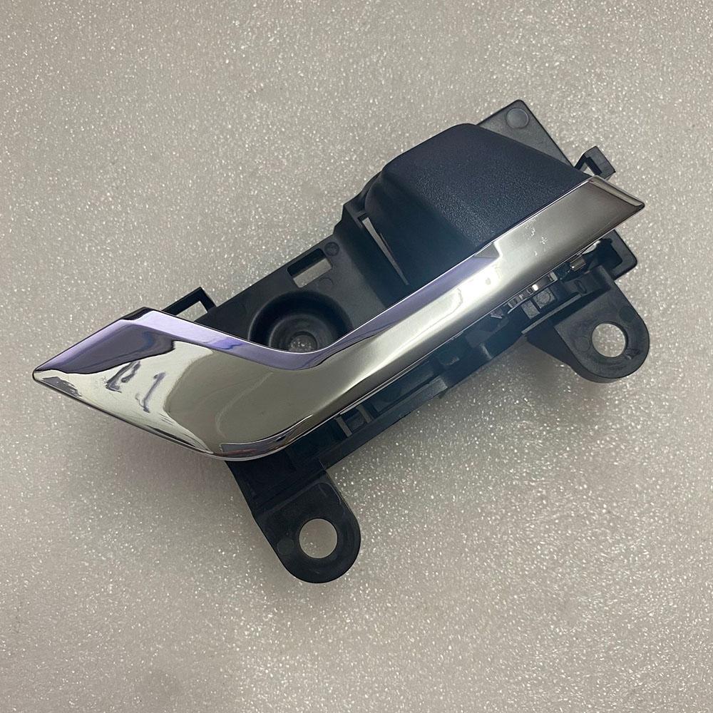 Pravá vnitřní klika dveří pro Toyota Highlander 2008-2013