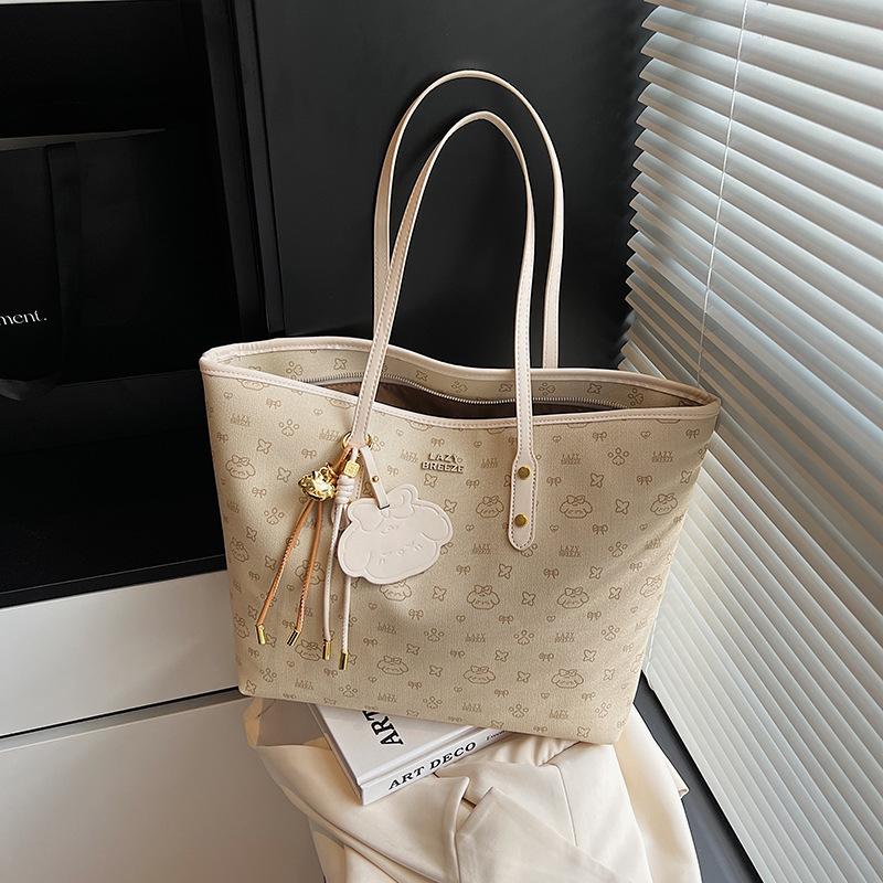 

Сумка великої місткості жіноча літня універсальна 2025 нова повсякденна проста сумка на плече популярна сумка-тоут для поїздок на роботу цього року 43*14*29