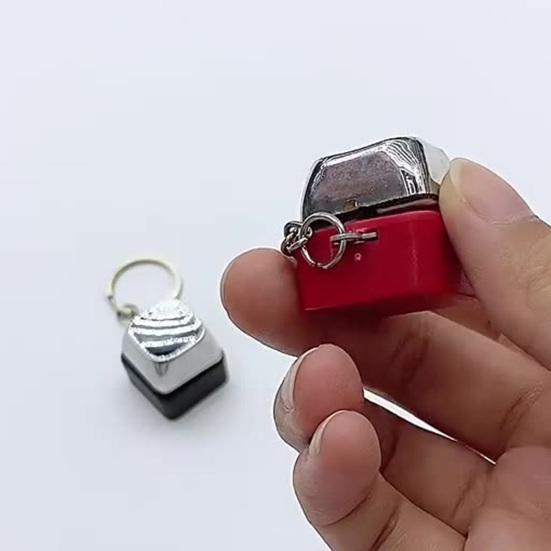 Przycisk do żartów z porażeniem elektrycznym Realistyczny dotyk Brelok Zawieszka Redukcja stresu