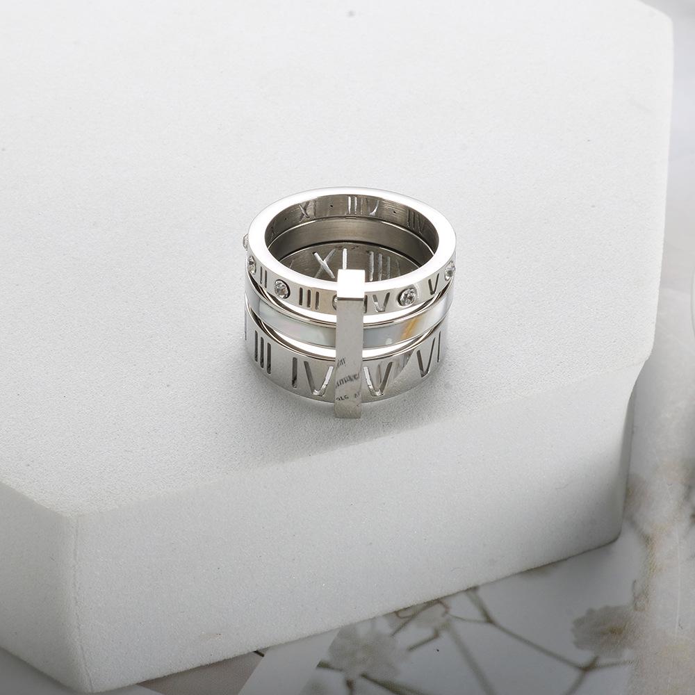 Inel multiplu cu cifre romane: Bijuterii din oțel inoxidabil placate cu aur de 18K pentru cupluri.