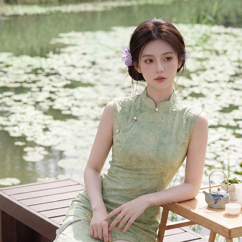 Green sleeveless national style new Chinese Suzhou long cheongsam improved young women's high sense can be worn daily in summer