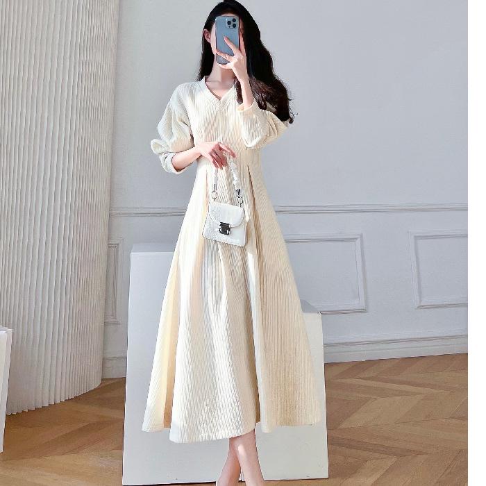 

White V-neck Hepburn French dress women s spring new waist and thin retro temperament Muse fan long dress S белый