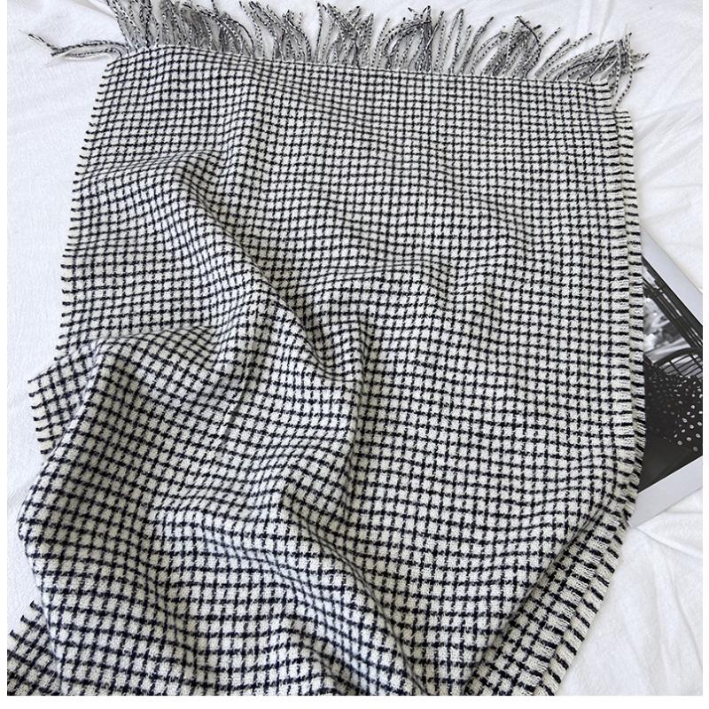Scarf Women's Autumn and Winter New Imitation Cashmere Plaid Fringed Shawl Couple Thickened Scarf Warm Windproof Neck Scarf Casual Outdoor