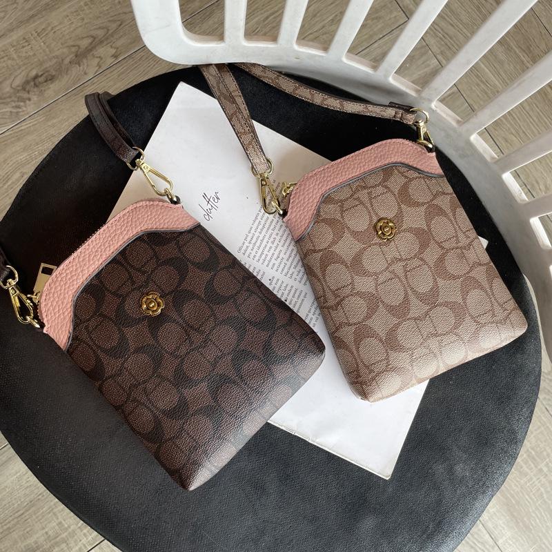 Trendy 2024 Mini Crossbody Phone Bag: Lightweight, High-End Summer Accessory for Women
