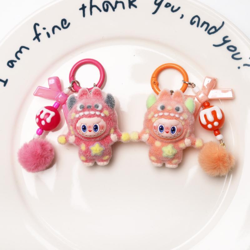 Nouveau Pendentif Cape en Peluche Sac Mignon Dessin Animé Pendentif Poupée LABUBU Porte-clés Cadeau