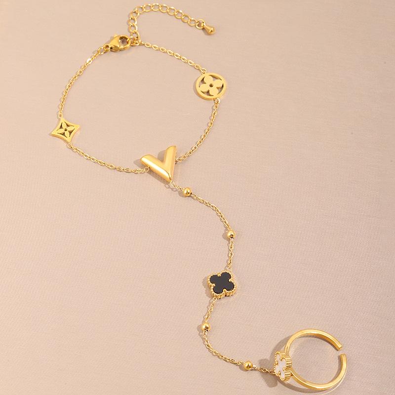 Popular bracelet, titanium steel does not fade, love zircon bracelet, high-end female light luxury niche bracelet, bracelet.
