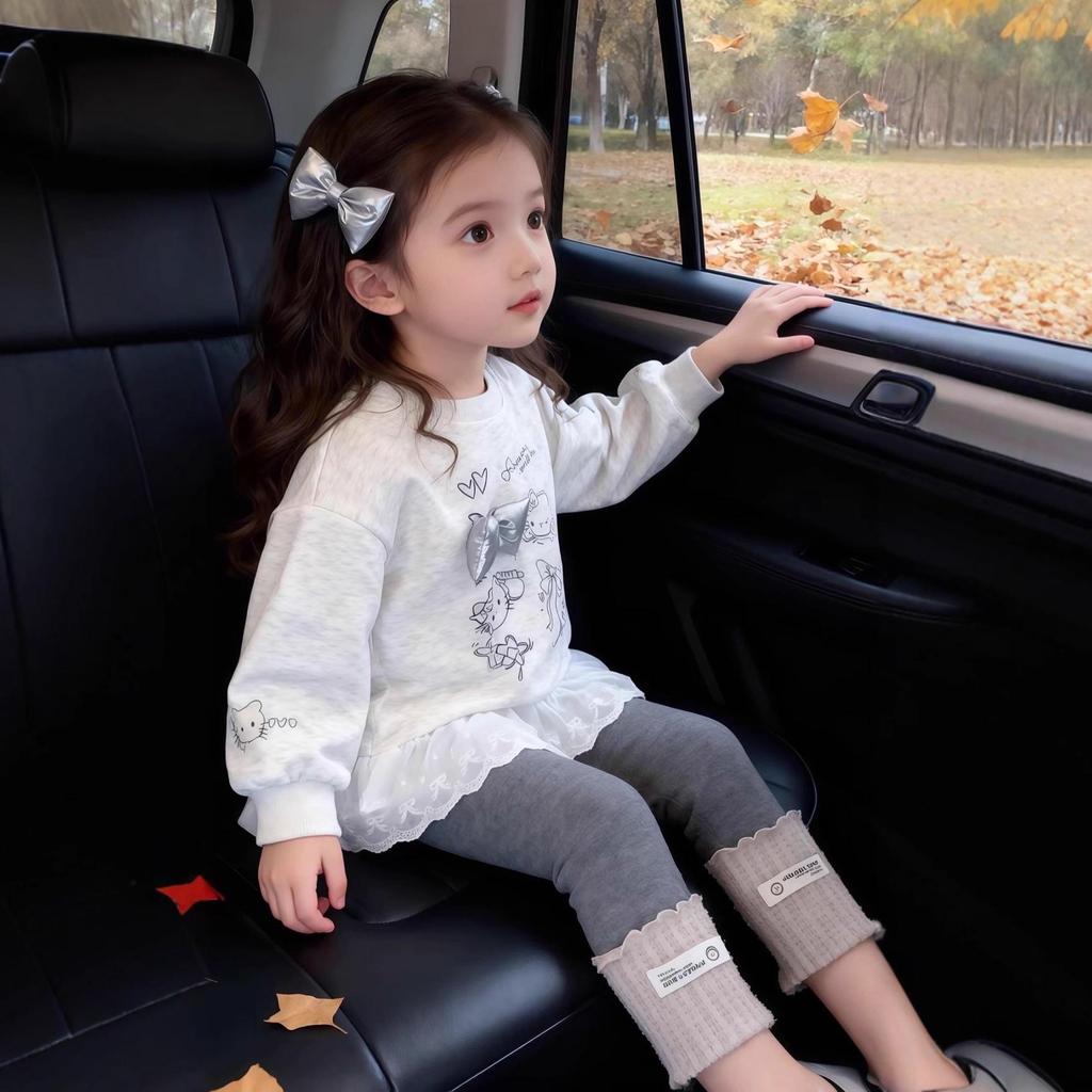 Frühlings- und Herbst-Mädchen-Kapuzenpullover mit Cartoon-KT-Katze und Spitzenbesatz