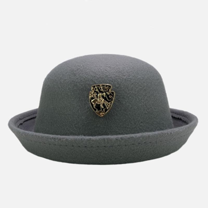 Cappello di Lana Fatto a Mano Elegante Cappello a Bombetta Decorato con Spilla per Donna Festa Uniforme Scolastica Britannica Cappello di Lana alla Moda da Donna