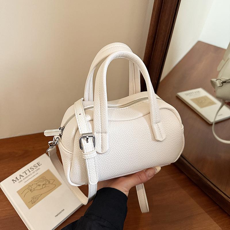 Summer new fashion versatile casual commuting solid color women's bags trendy handbags simple women's bags