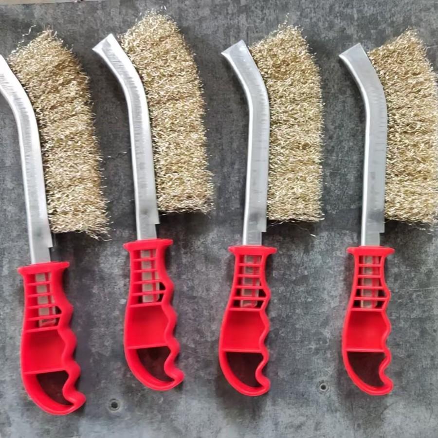 Copper-Plated Steel Wire Brush with Plastic Handle - Handheld Rust Removal and BBQ Cleaning Tool Knife brush; Copper wire
