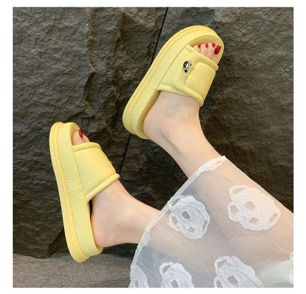 

Fashion House Slippers Platform Women Luxury Shoes Shale Female Beach Slides Pantofle Designer Sabot Summer 2025 Scandals Fashion 35