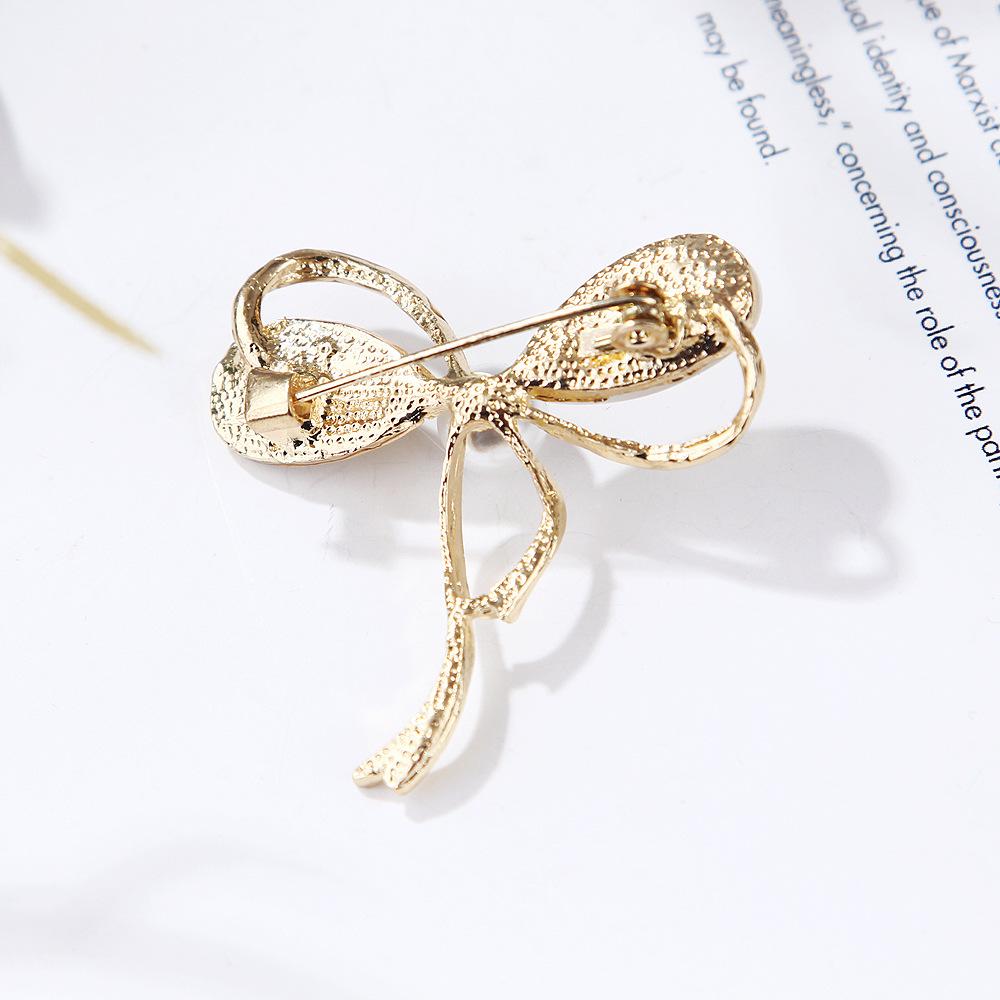 Butterfly Bow Brooch Brooch Accessories Female Fashion Suit Cardigan Large Pins Hundred Pearl Shawl Buttons Brooch Jewelry